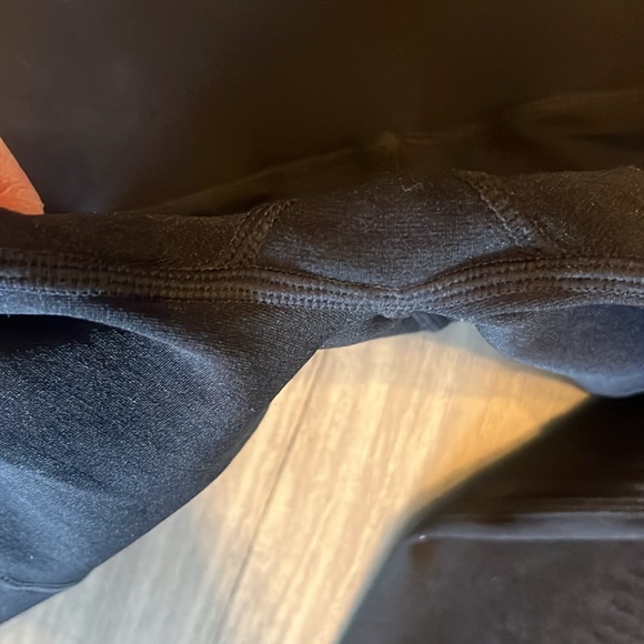 Fabletics Leggings with Pockets - Picture 11 of 15